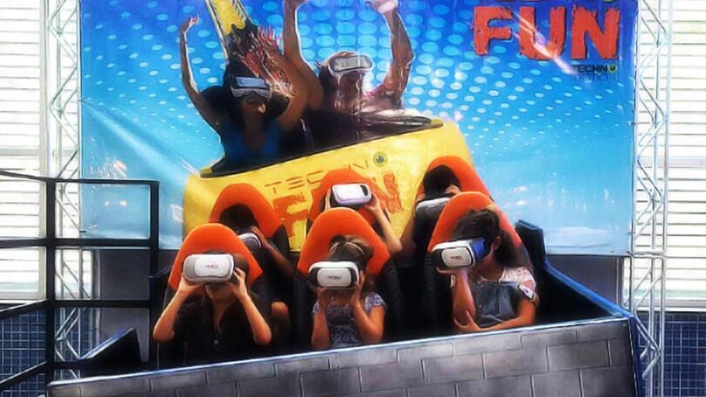 Plataforma de Movimento VR (7D) para eventos — Agência Primeira Página 2
