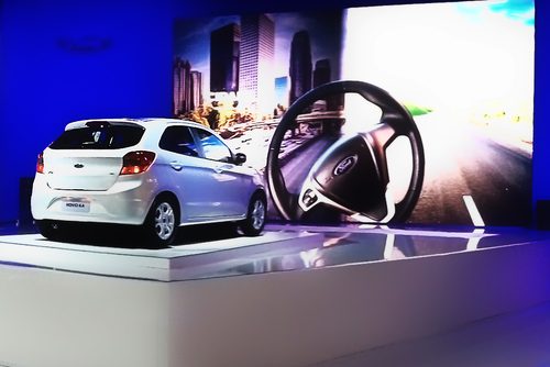 Simuladores Automotivos para eventos — Agência Primeira Página 1