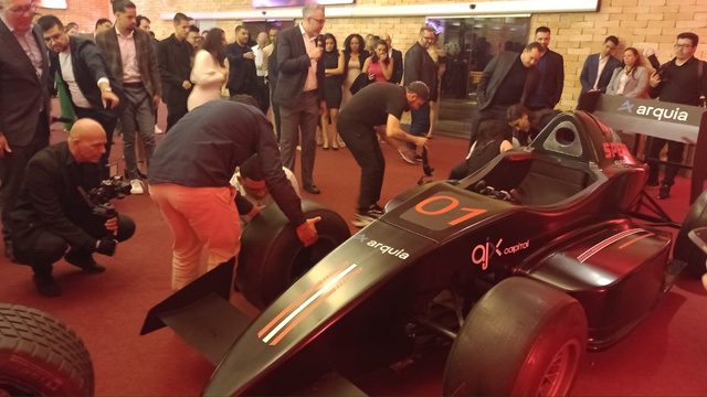Simuladores Automotivos para eventos — Agência Primeira Página 16